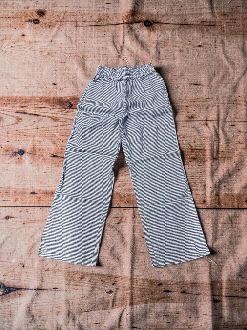 Chelsea & Theodore Blue and White Pinstripe Wide-Leg Pants - Picture 2 of 8